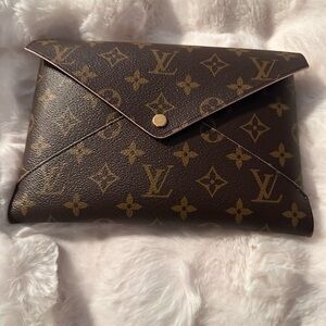 Louis Vuitton Monogram Brown Clutch